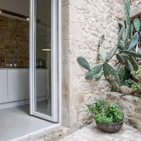 Anime A Sud - Residenza Hortus Tatil Evi Modica
