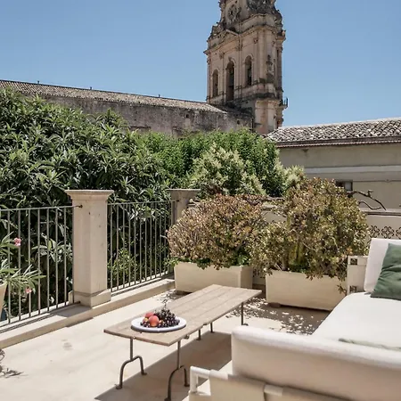 Anime A Sud - Residenza Hortus Modica